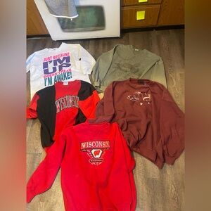 Vintage sweatshirt bundle of 4